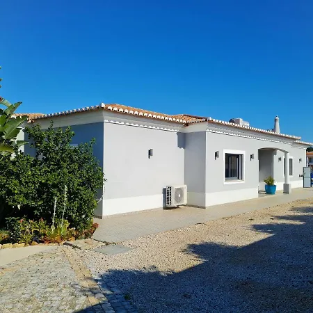 Casa Limão - Private Pool&garden - Beach&center 650m Vakantiehuis *