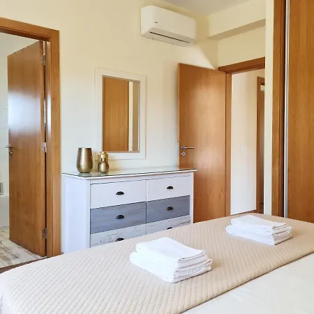 Casa Limao - Private Pool & Garden - & Center 650m بيت للعطل كارفويرو