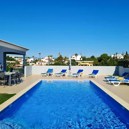 Holiday home Casa Limao - Private Pool & Garden - & Center 650m Carvoeiro (Lagoa)